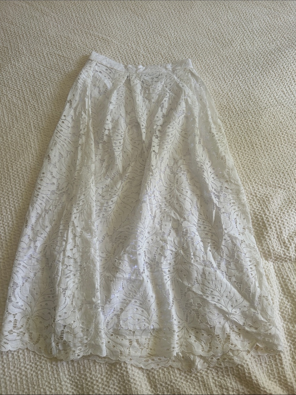 Zara White Lace A-Line Women's Skirt small